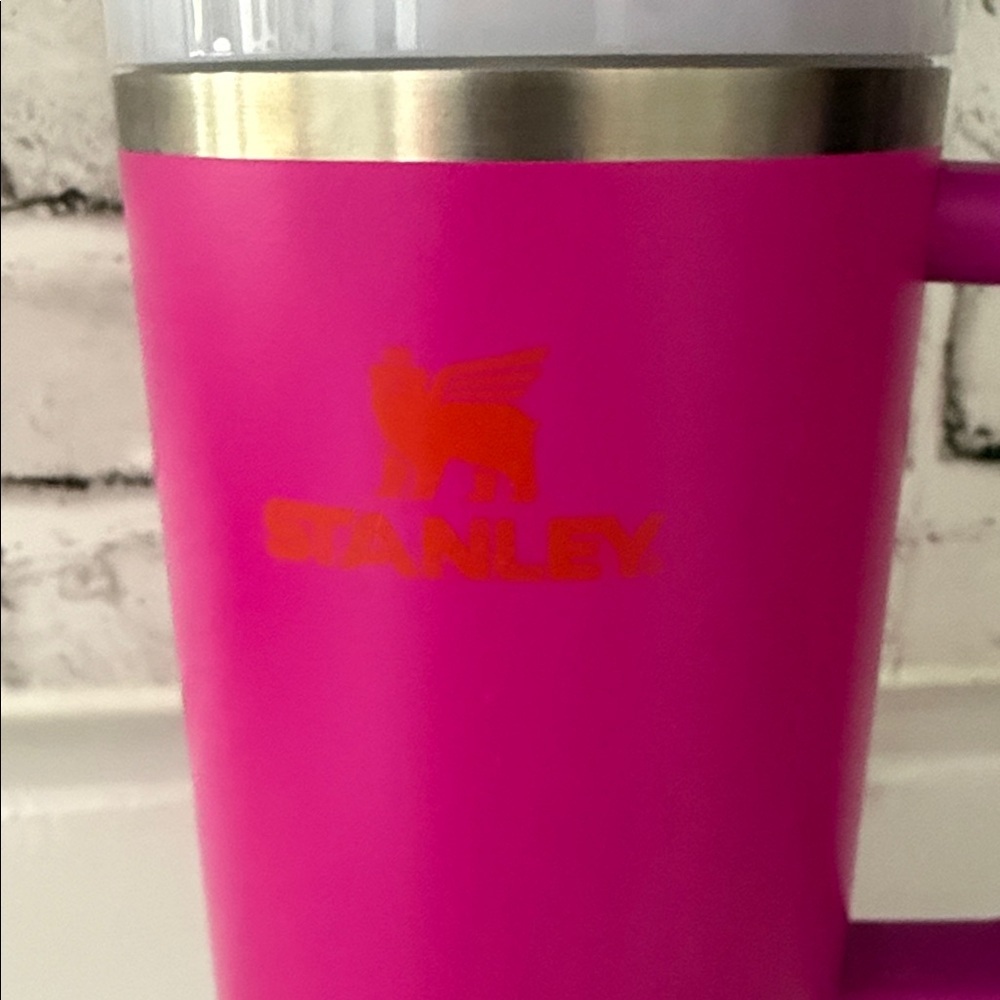 Stanley Quencher H2.0 40 oz Tumbler Vivid Violet - Picture 4 of 9